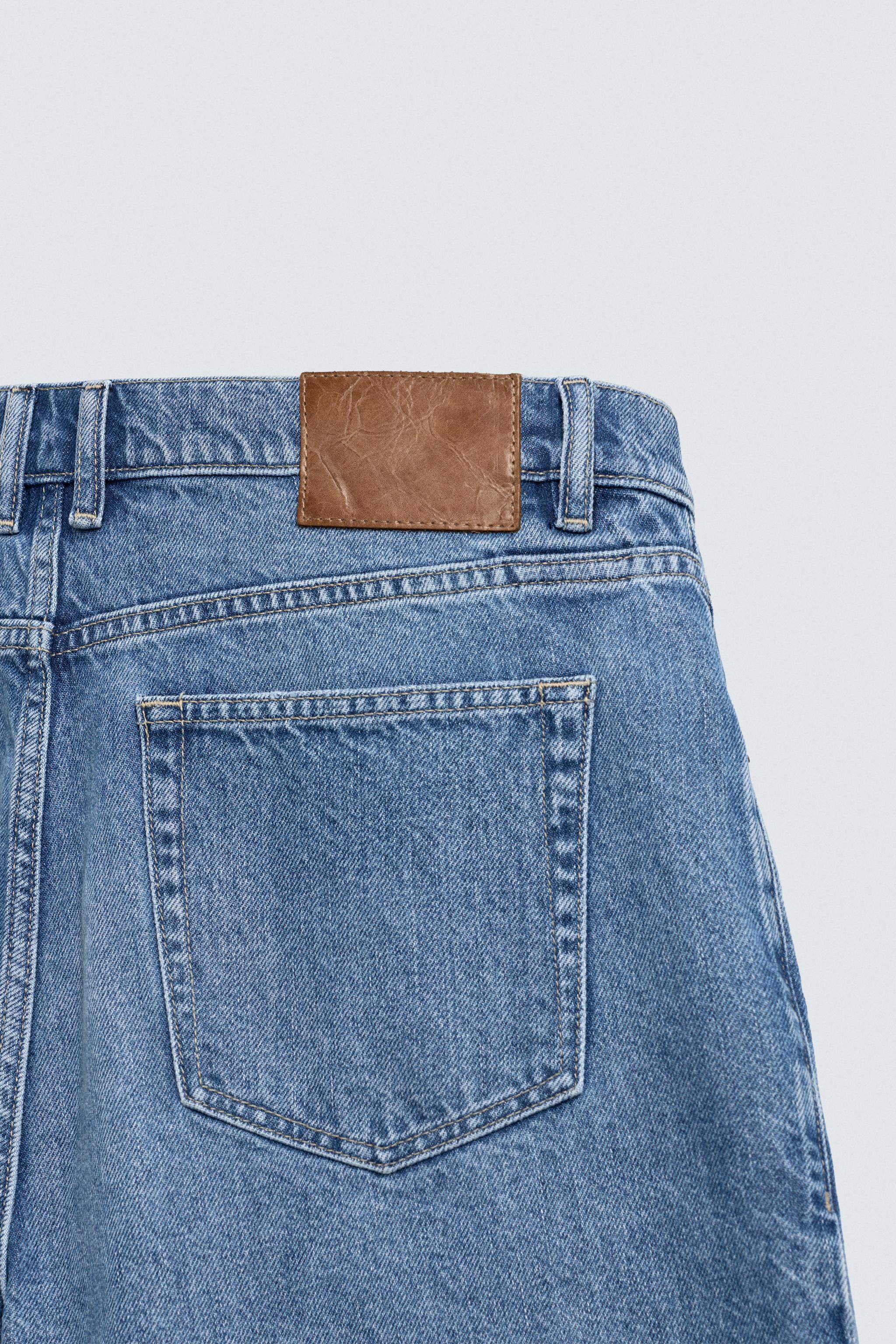 BERMUDA EN JEAN COUPE DROITE